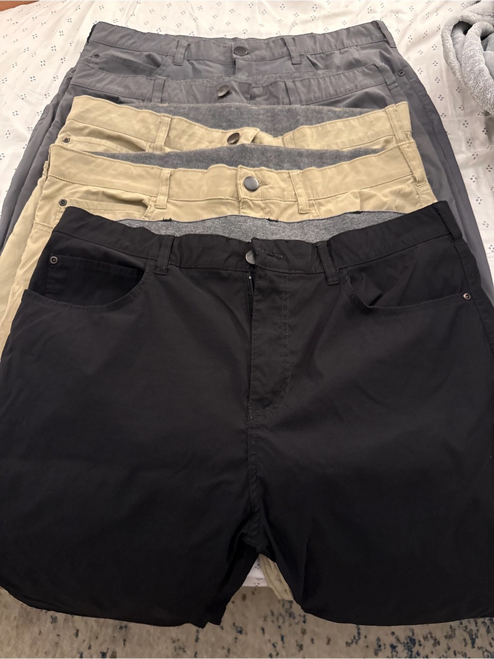 Members Mark Chino Pants in Black, Tan & Gray 36x32 5 Bulk pack